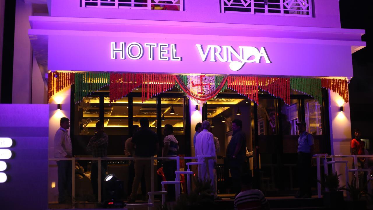 Hotel Vrinda Lātūr Kültér fotó